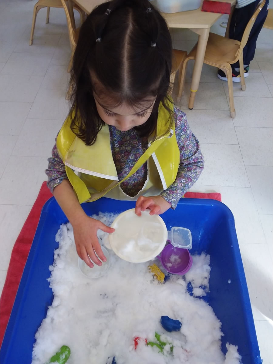 Playing and Discovering ❄️✨